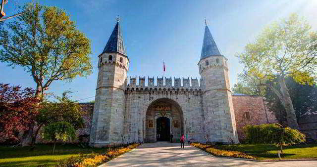 Ploieștean dispărut în Istanbul, la intrarea Palatului Topkapi. Familia face un apel disperat