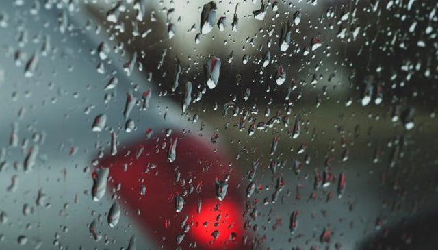 Cod galben de ploi, în opt județe, până sâmbătă dimineață