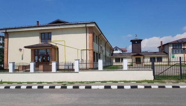 Microbuze pentru elevii din Florești, printr-un proiect al Consiliului Județean